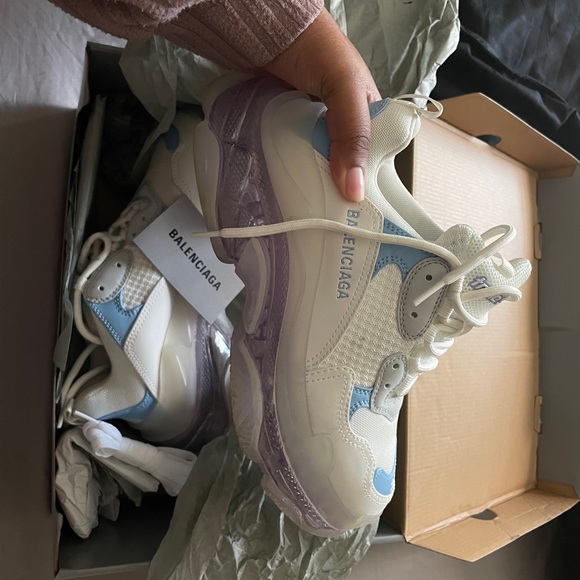 Balenciaga Triple S Clear Sole - Picture 1 of 6